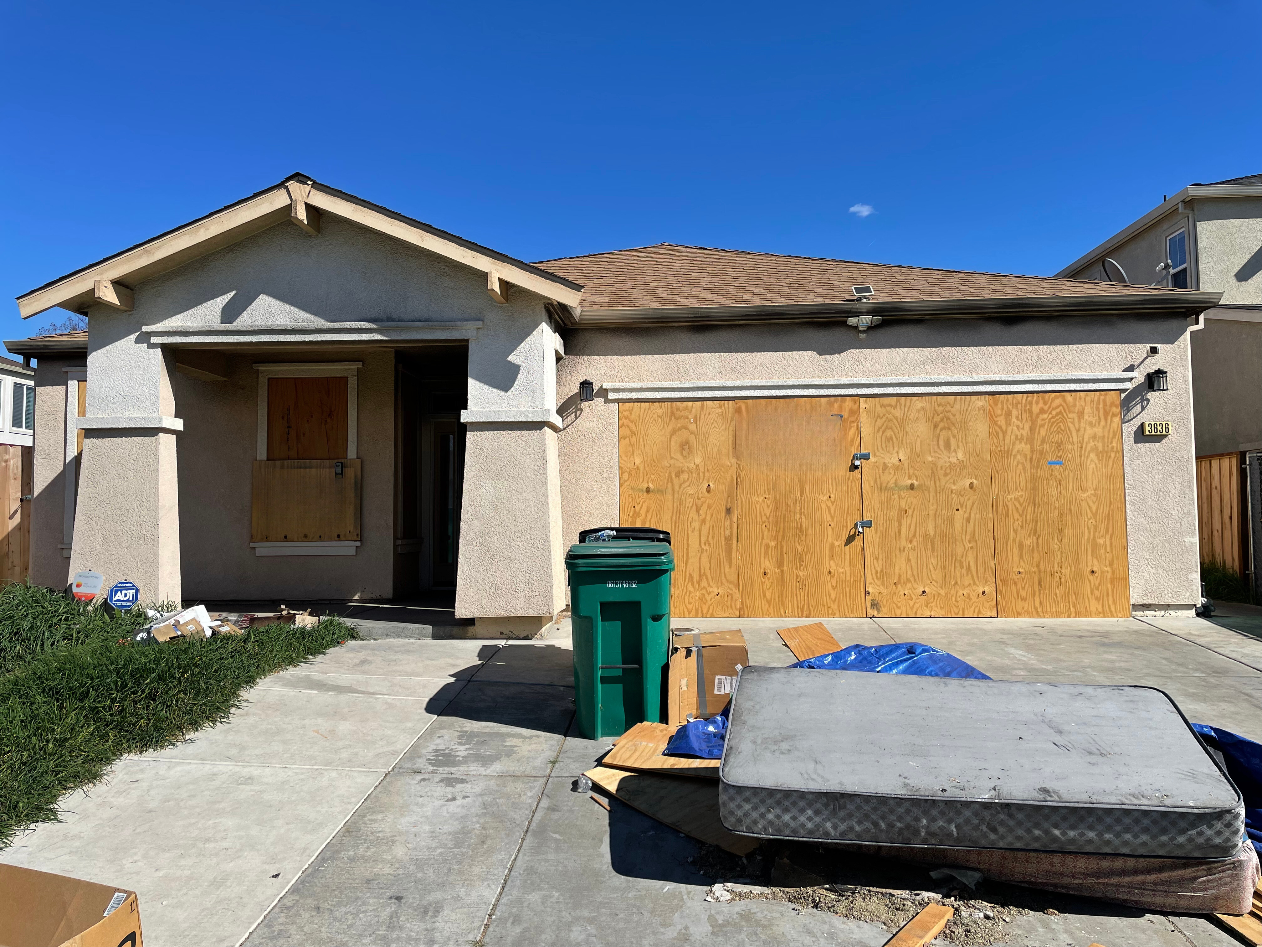 Emergency Board Up and Securing after Fire Photo