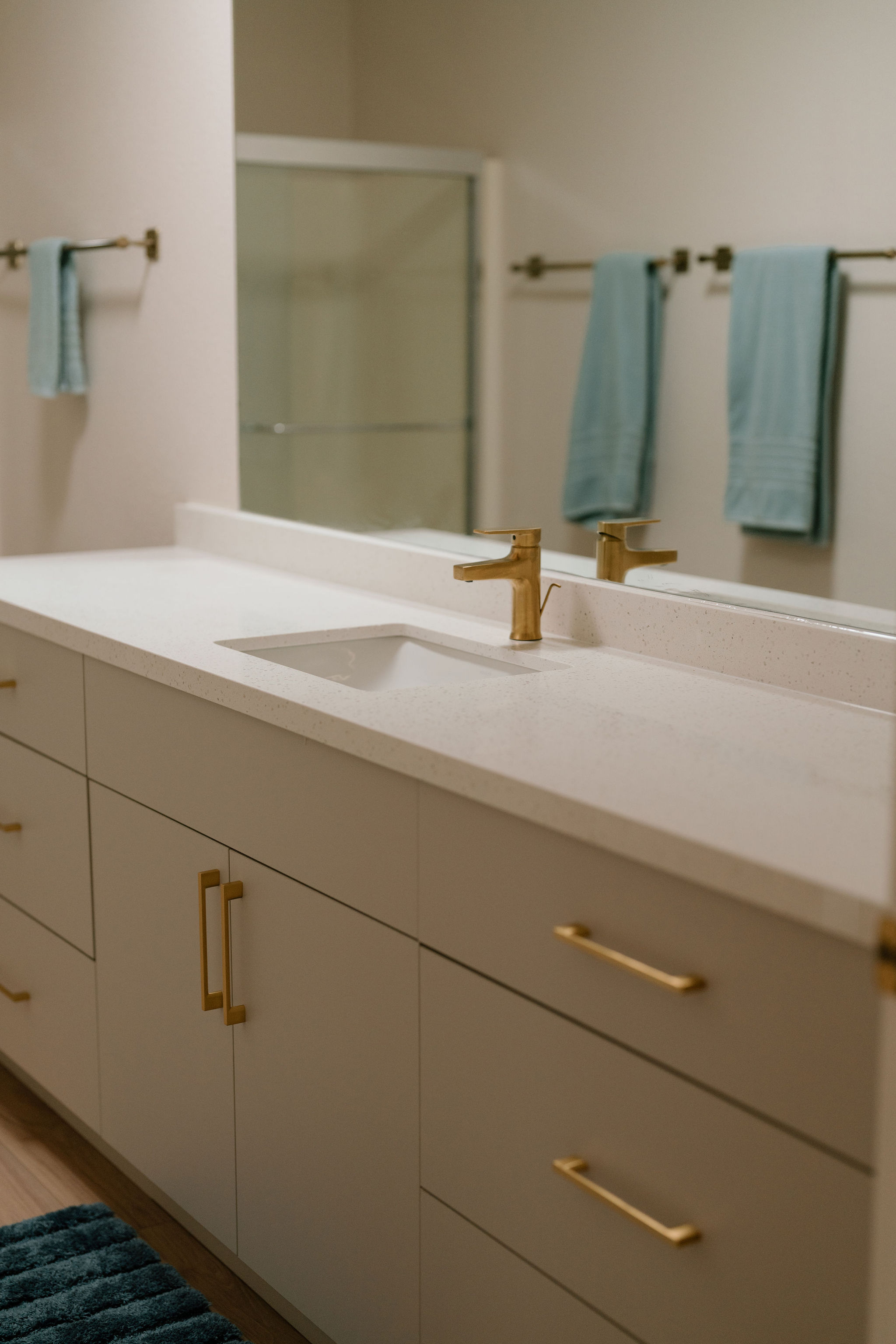 bathroom remodeling Sacramento Photo